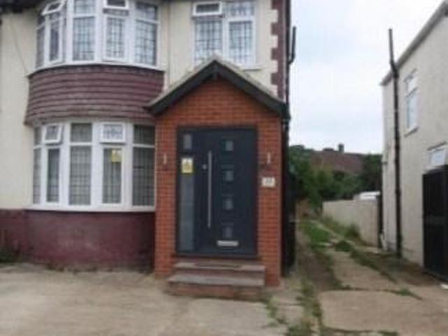 House for rent in Hayes, Greater London