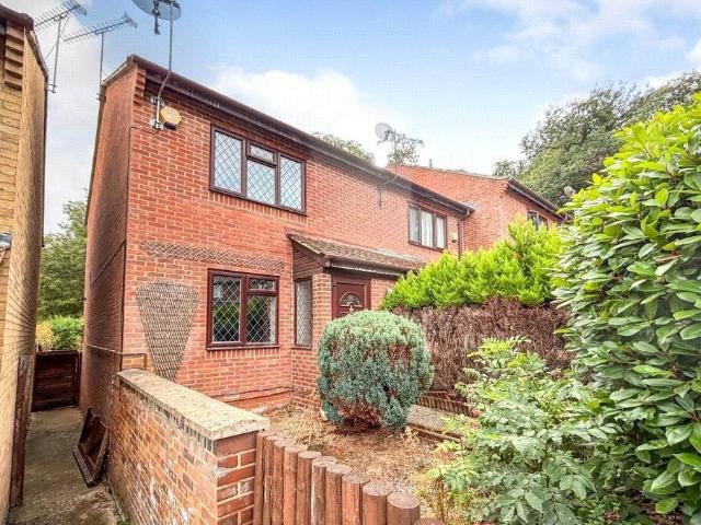 House for rent in Dee Park, Reading