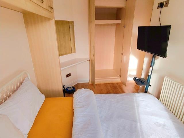 House for rent in Gorse Hill, Trafford Park