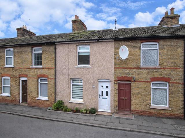 House for rent in Swanscombe and Greenhithe, Monks Orchard