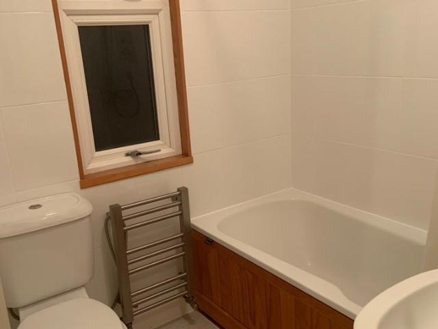 Room for rent in London Borough of Croydon, Purley