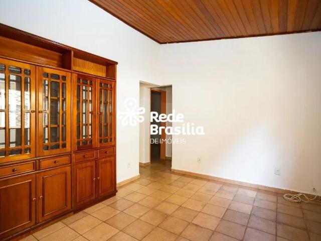 Casa aluguel em Região Geográfica Imediata do Distrito Federal, Região Integrada de Desenvolvimento do Distrito Federal e Entorno