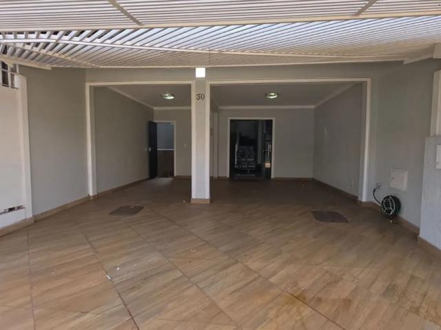 Casa aluguel em Região Geográfica Imediata do Distrito Federal, Região Integrada de Desenvolvimento do Distrito Federal e Entorno