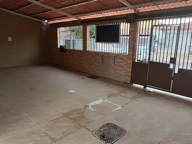 Casa aluguel em Região Geográfica Imediata do Distrito Federal, Região Integrada de Desenvolvimento do Distrito Federal e Entorno