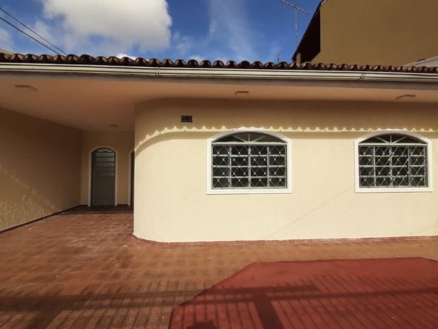 Casa aluguel em Região Geográfica Imediata do Distrito Federal, Região Integrada de Desenvolvimento do Distrito Federal e Entorno