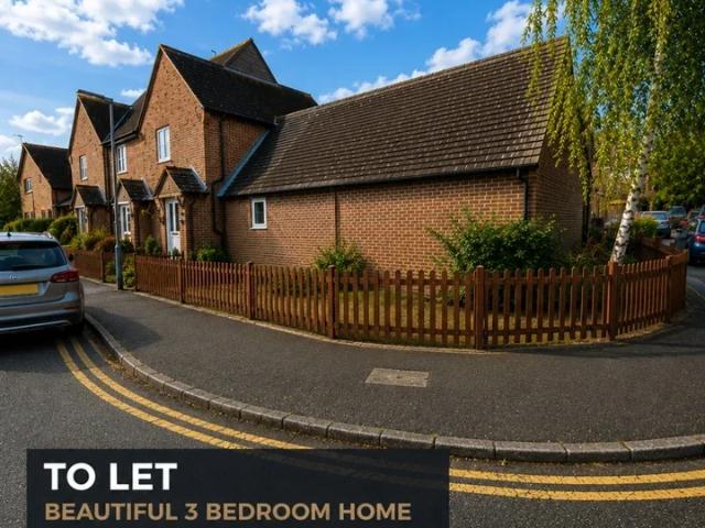 House for rent in Pachesham Park, Surrey