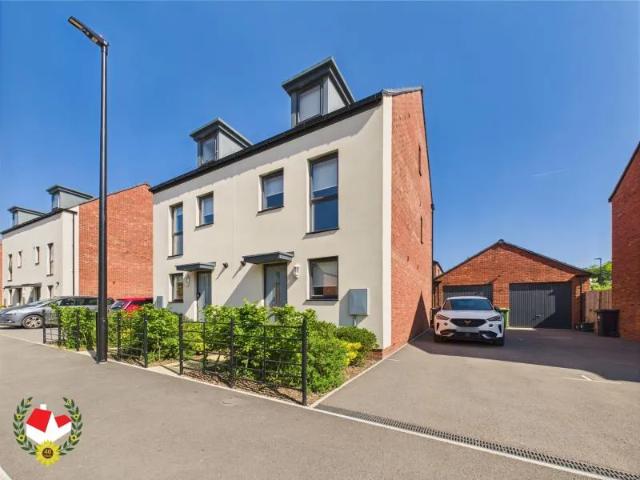 House for rent in Yate Rocks, Yate