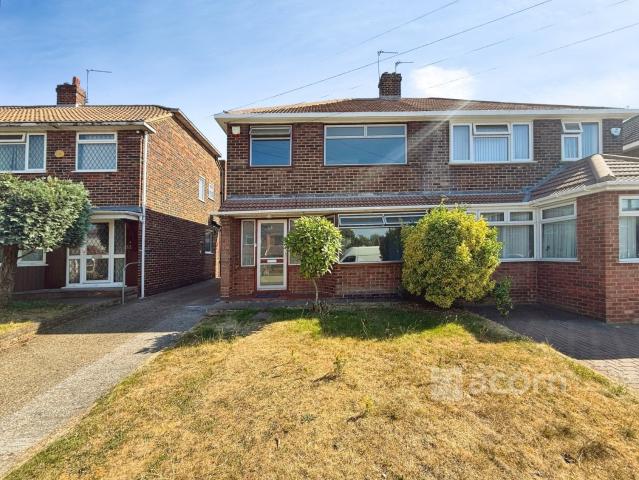 House for rent in Worcester Park Estate, Monks Orchard