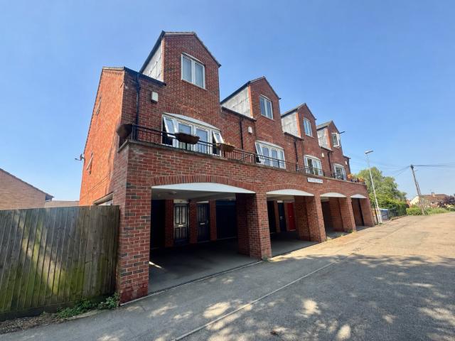 House for rent in Stanford On Avon, Leicestershire