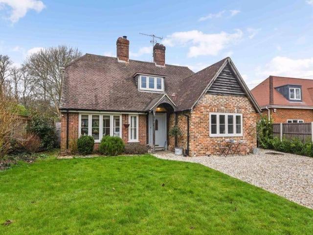 House for rent in Lavant, Littlecote