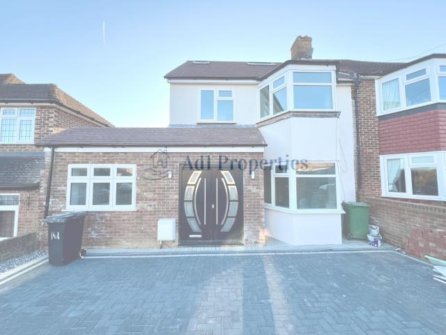 House for rent in The Wells, Surrey