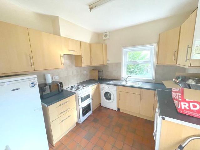 House for rent in Hoylandswaine, South Yorkshire