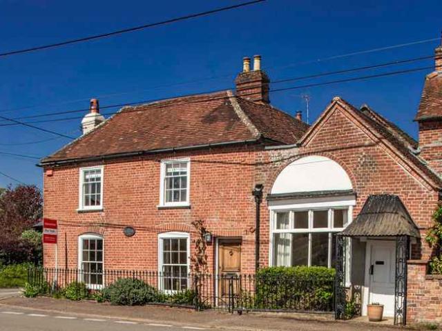 House for rent in Ashampstead, West Berkshire