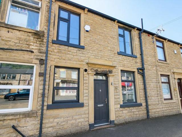 House for rent in Burnedge, Greater Manchester