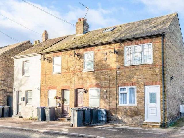 House for rent in Iver, Richings Park