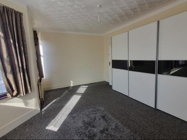 House for rent in Newbury Park, Greater London