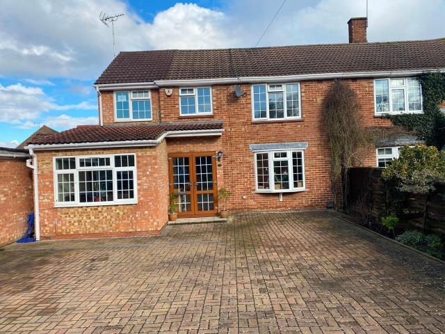 House for rent in Denham, Denham Green