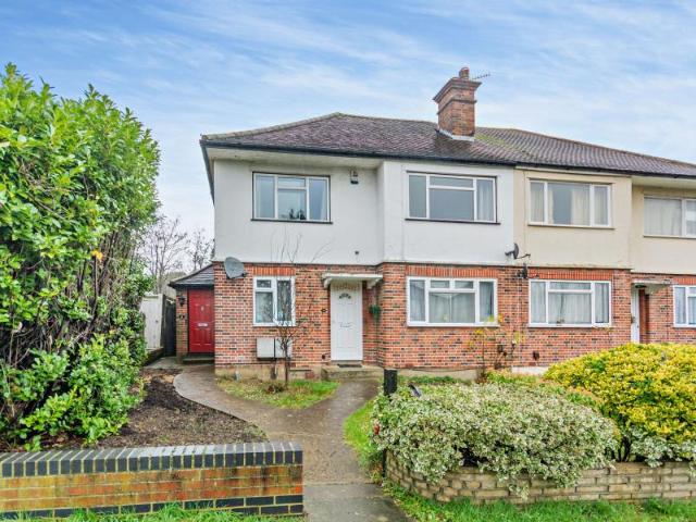 House for rent in Northwood, Greater London