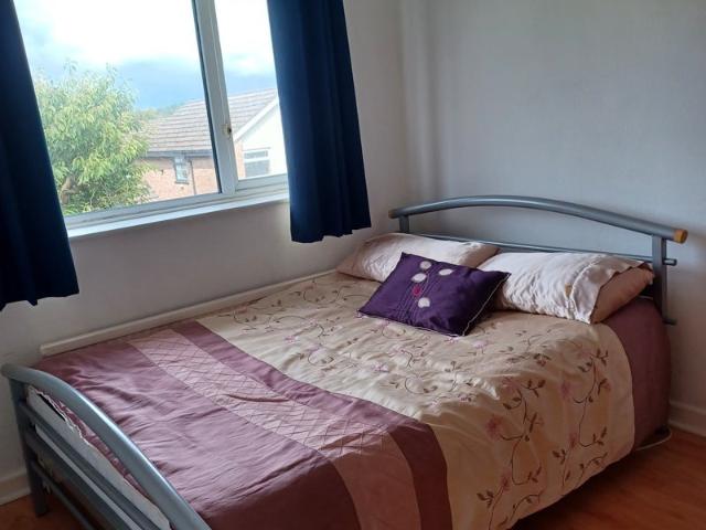 House for rent in Chadderton Fold, Pendock