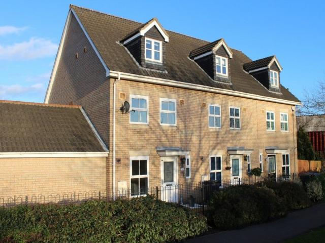 House for rent in The Dales, Key Street