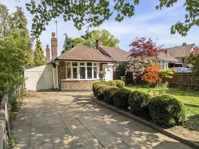 House for rent in Hook Heath, Woking