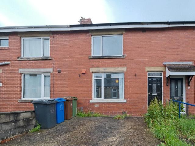 House for rent in Little Moor End, Backburn