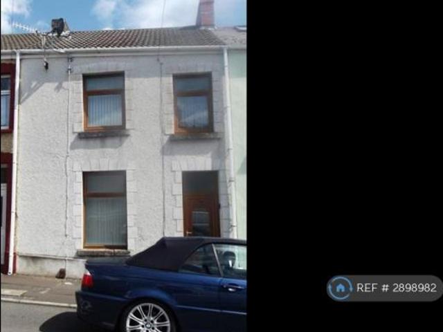 House for rent in Nangreaves, Wales