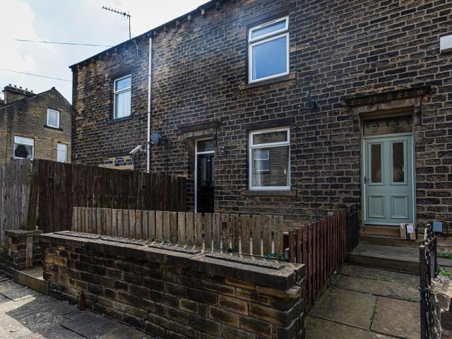 House for rent in Lindley, West Yorkshire