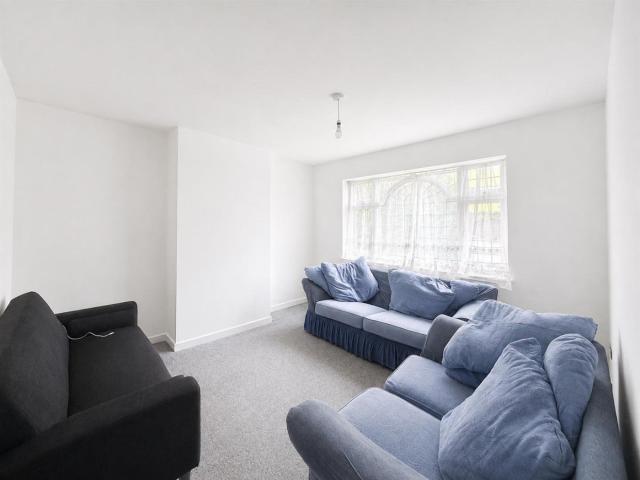 House for rent in London Borough of Hounslow, Greater London