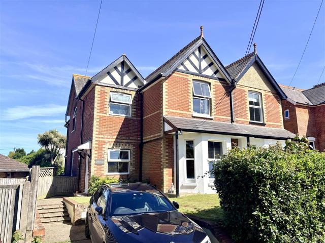 House for rent in Freshwater, Isle Of Wight