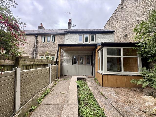House for rent in Saddleworth, Pendock