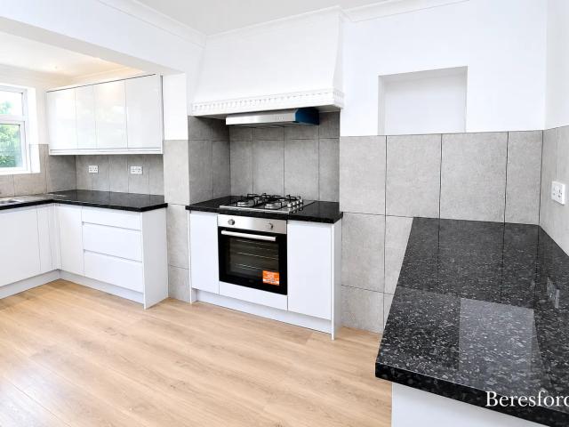 House for rent in Navestock Side, Essex