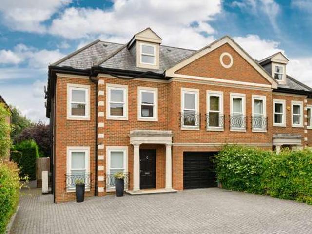 House for rent in Lower Green Esher, Blackhills