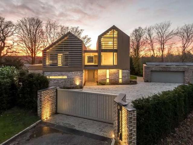 House for rent in Butley Town, Prestbury