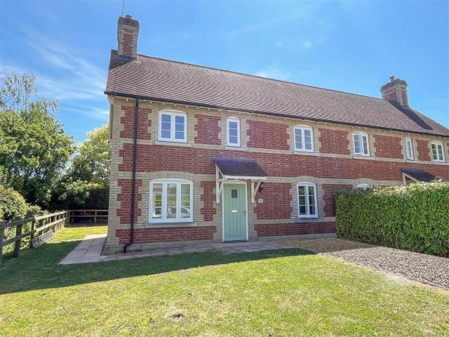 House for rent in Iwerne Minster, East Dorset