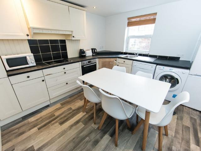 House for rent in Hyde Park, Leeds