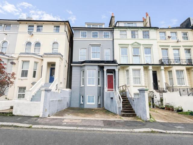 House for rent in West Marina, Guestling Green