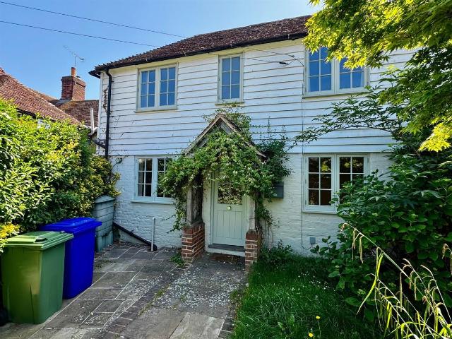 House for rent in Oad Street, Kent