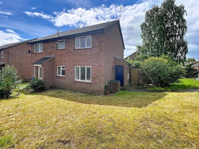 House for rent in Park Hill, Green Close