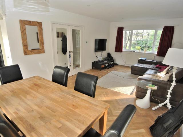 House for rent in Weybridge, Elmbridge