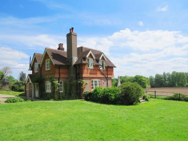 House for rent in Steep Marsh, East Hampshire