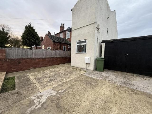 House for rent in Allerton Bywater, West Yorkshire