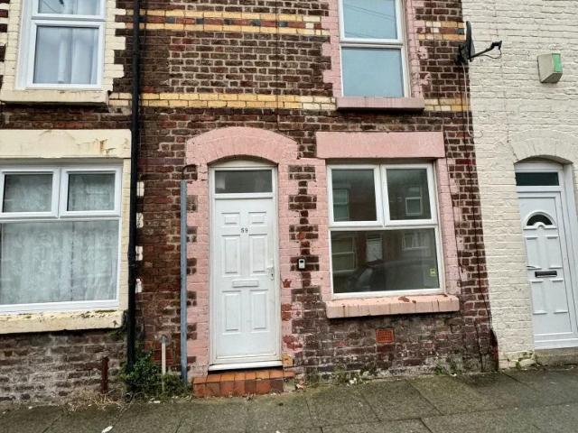 House for rent in Calderstones