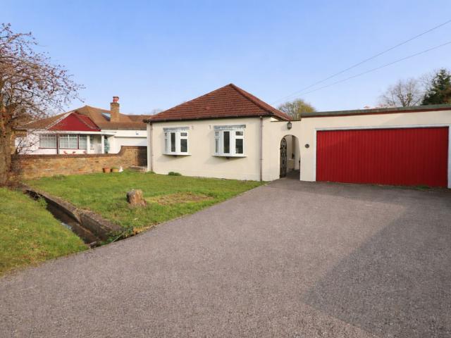 House for rent in Denham