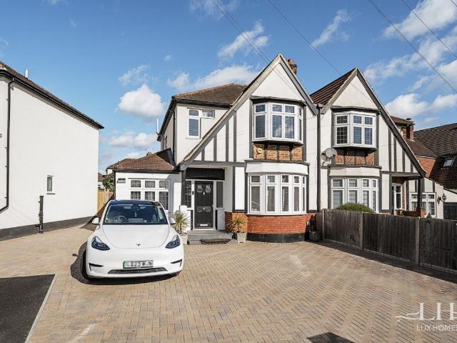 House for rent in Upminster Bridge, Greater London