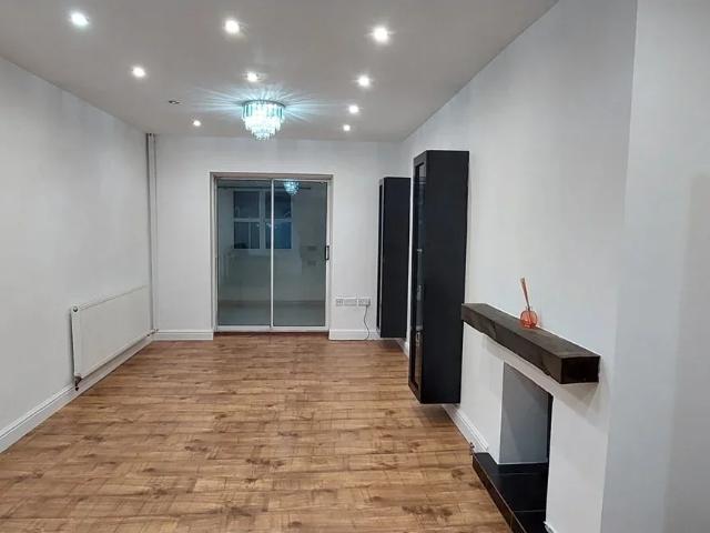 House for rent in Kingswood, North Watford