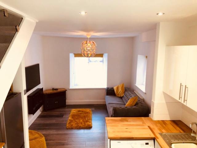 House for rent in Budlake, Devon