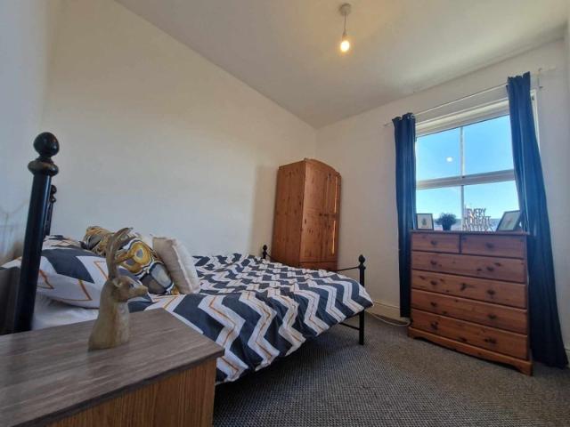 Room for rent in New Bilton