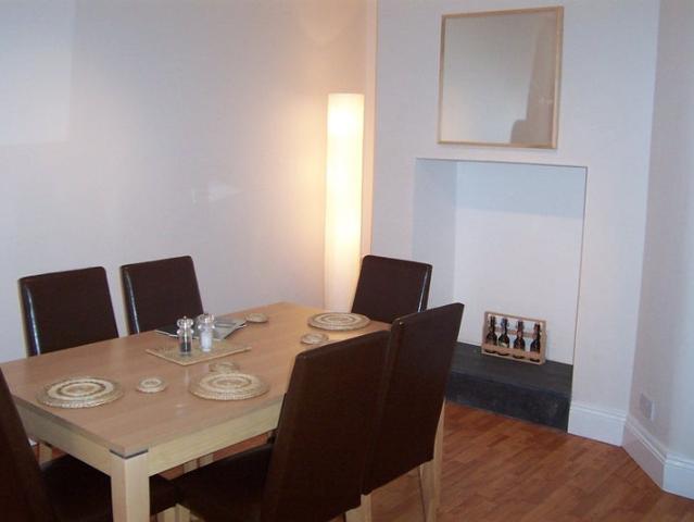 Room for rent in Gledhow Park, Leeds