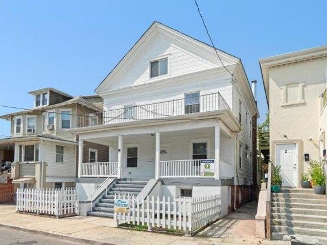 House for sale in Atlantic City, New Jersey